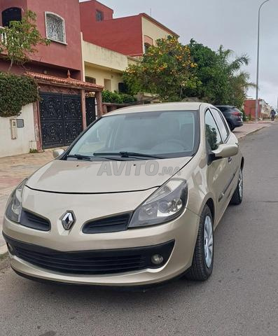 Renault Clio - 2