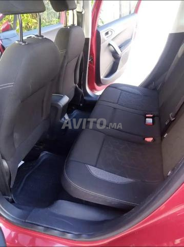 PEUGEOT 2008 DIESEL MANUELLE 2018 - 2