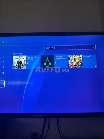 PS4 slim 1tb 2 Manettes 3 CD - 2