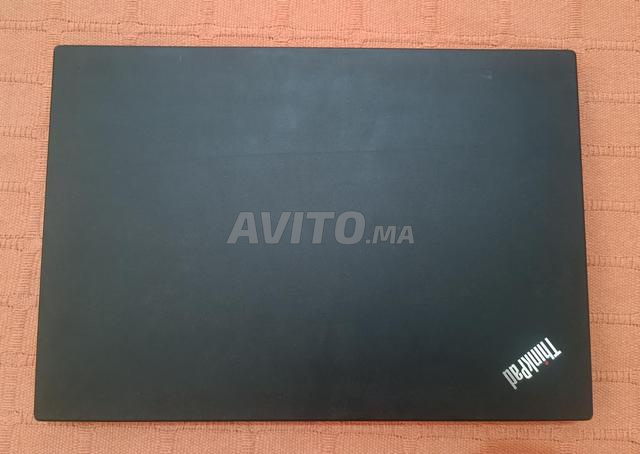 Lenovo ThinkPad T490 - 2