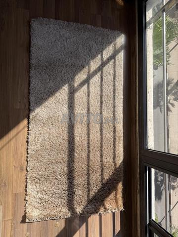 Tapis shaggy beige prix négociable - 2