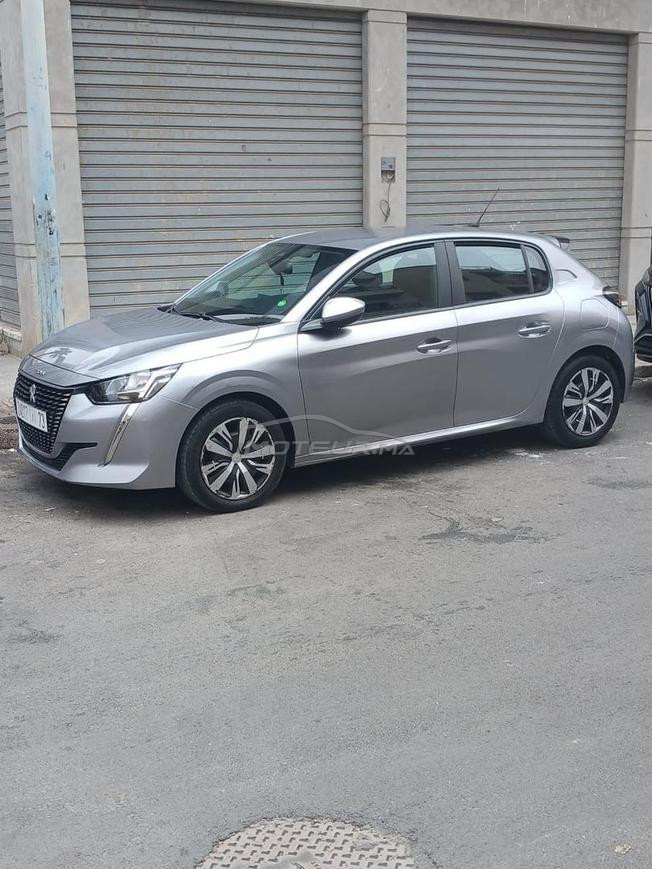 À VENDRE – Peugeot 208 en Excellent État  