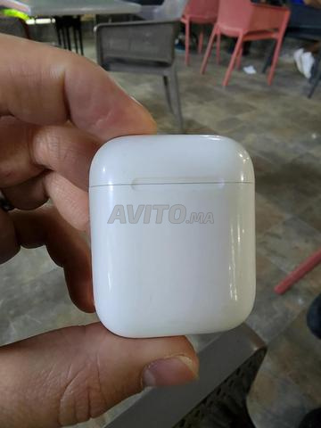 Apple AirPods الجيل الثاني - 2