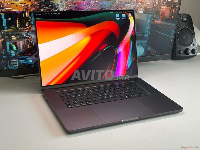 MacBook Pro 16 Pouces M5 64 Go 1to