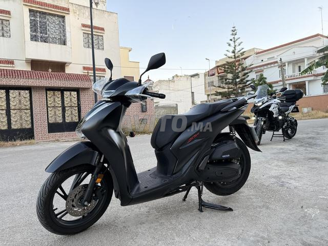 Honda SH 125i Sport - 2