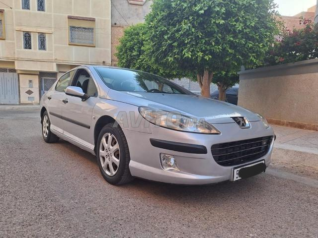 سيارة للبيع