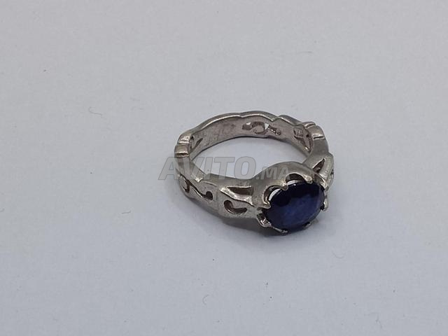 Bagues en saphir, en lapis-lazuli. - 2