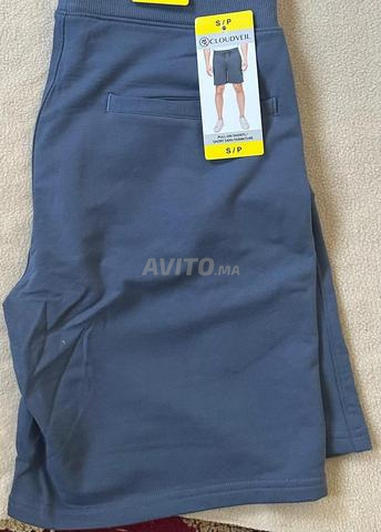 Vêtements neufs et autres d'occasion - 2