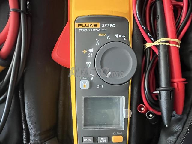 Pince multimètre FLUKE 374 FC TRMS AC/DC - 2
