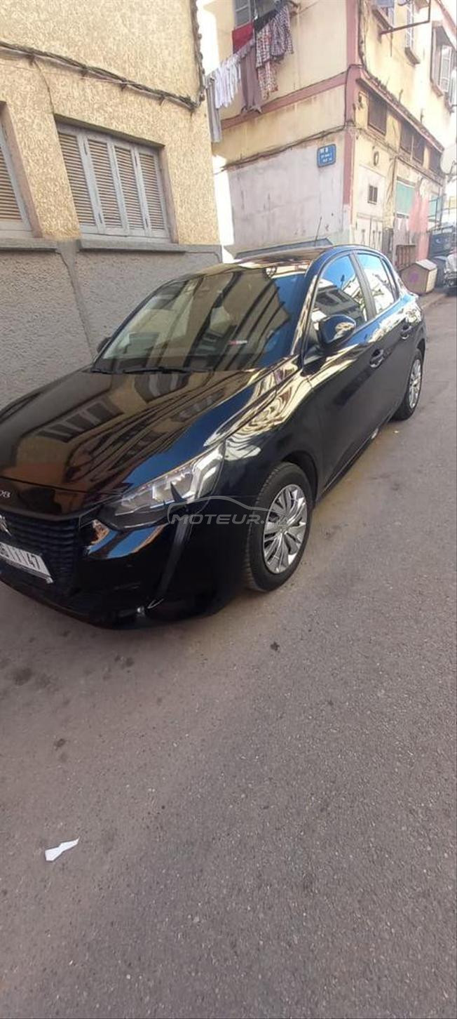 A vendre peugeot 208