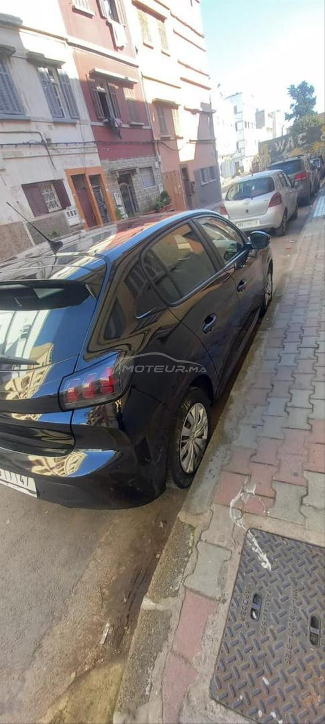 A vendre peugeot 208