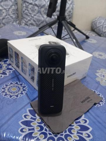 إنستا 360 X4 (8K) بحالة ممتازة / عصا سيلفي / بطاقة ذاكرة 128 جيجا