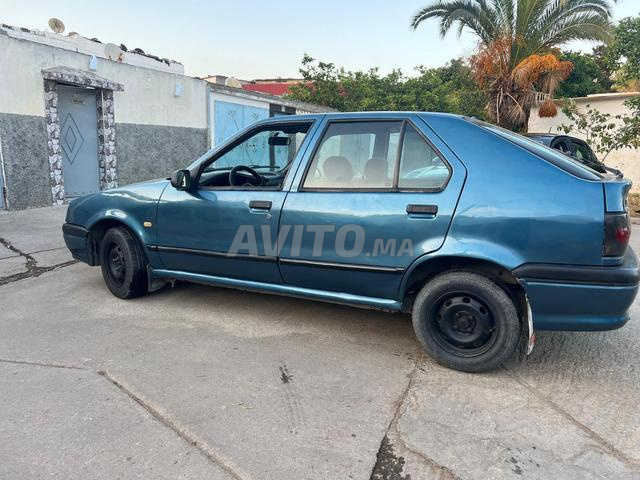 رينو R19 بنزين يدوية 1992 في سلا - 2