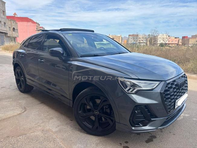 audi q3 . 1