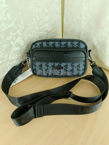 Sac bandoulière / Lacoste double poches