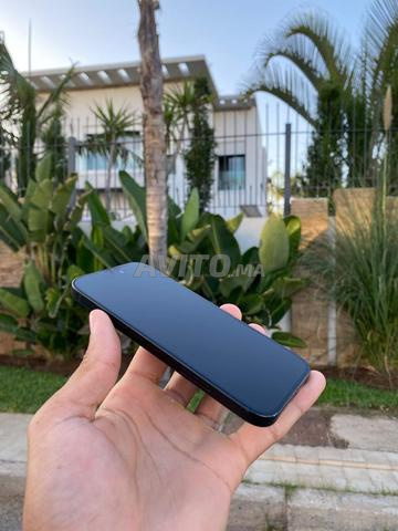 iPhone 16 Normal - 2