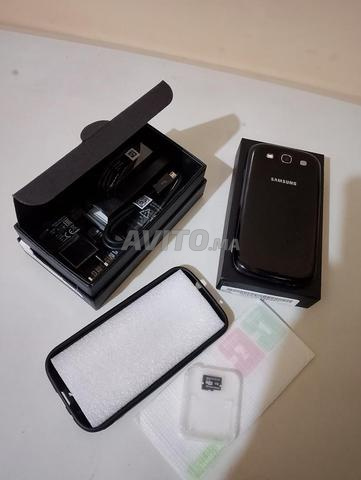 Samsung Galaxy S3 Noir 16Go Comme Neuf Complet