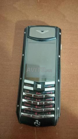 Vertu Ascent Ti Ferrari Très Bon État à Flasher