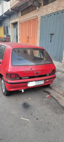 Clio V1 Essence - 2