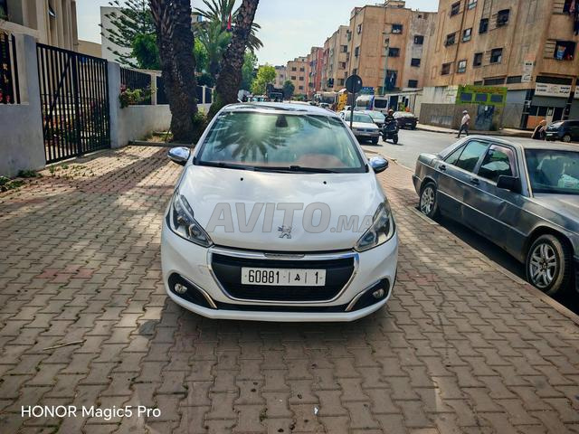 Peugeot 208 Diesel Manuelle 2017 à Casablanca