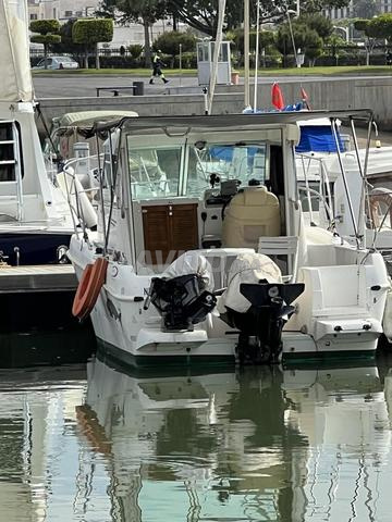 Bateau avec 2 moteurs HB - 2
