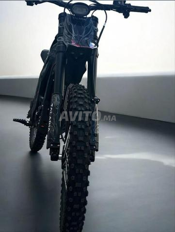 Moto tout-terrain électrique Talaria Sting Pro MX5 - 2