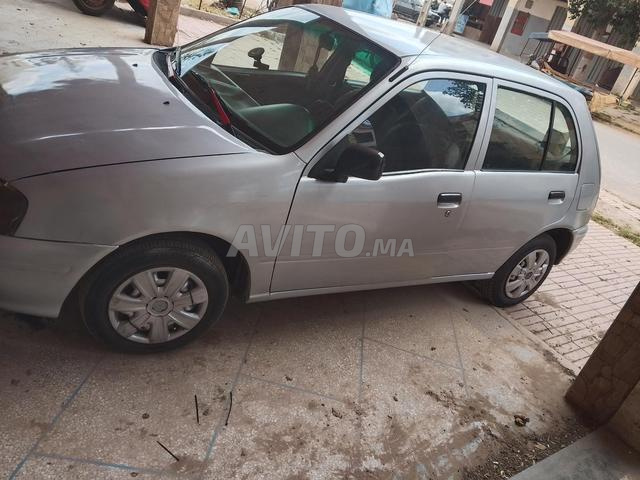 Toyota Starlet Essence Manuelle 1998 à Deroua - 2