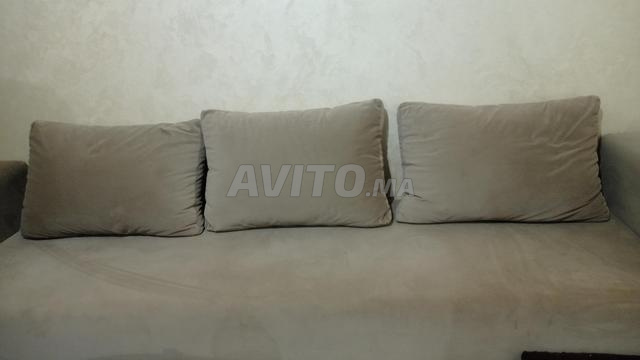 أوراق وأريكة - 2