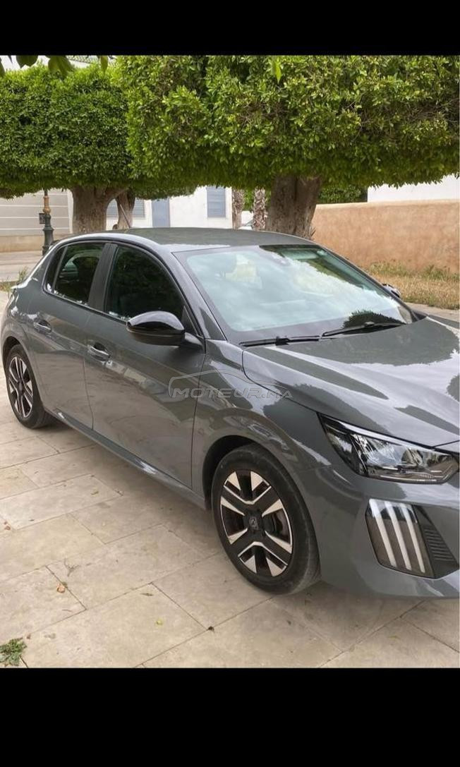Peugeot 208 2024 à Salé