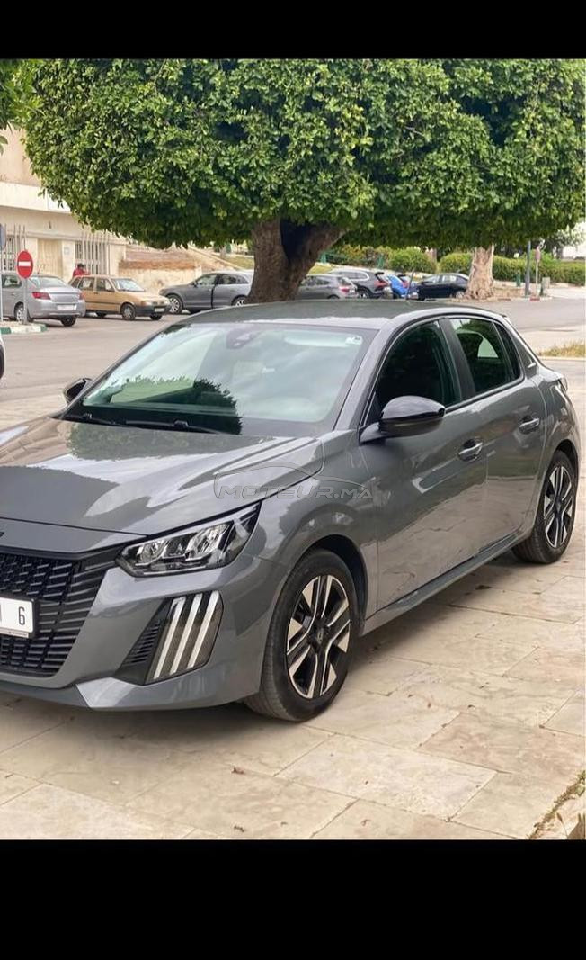 Peugeot 208 2024 à Salé