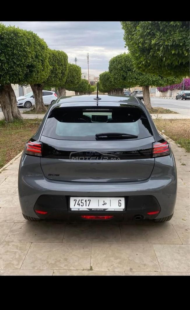 Peugeot 208 2024 à Salé