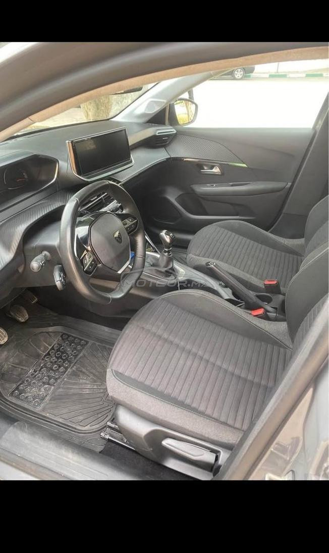 Peugeot 208 2024 à Salé