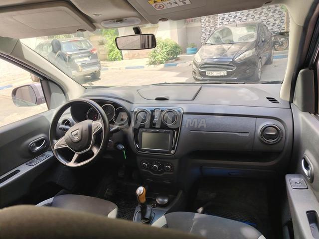 Dacia Lodgy Stepway 2021 7 places