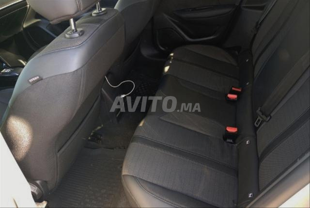 Peugeot 208 automatique allure plus - 2