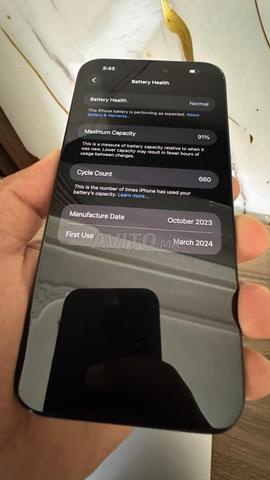 iPhone 15 Pro Max 512Go Titane Noir US (eSIM) - 2
