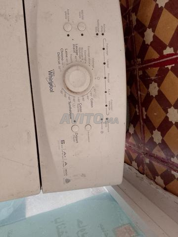 Machine à laver Whirlpool 5kg quasi neuve - 2