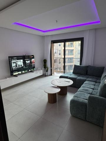🏡 شقة عصرية، جديدة، آمنة مع مسبح
