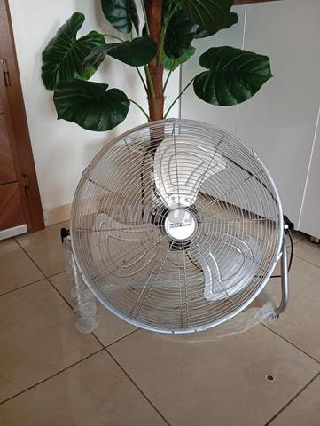 Ventilateur industriel sur pied KRAFTLINE grand et puissant