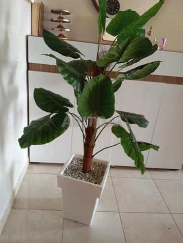 شجرة ديكورية اصطناعية كبيرة مع أصيص - 2