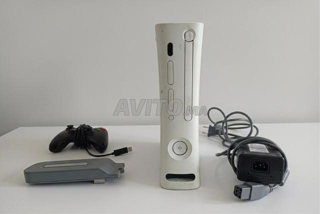Xbox 360 معدلة RGH وقرص صلب و 10 ألعاب
