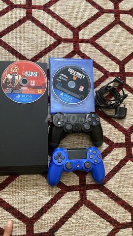 Console PlayStation 4 en très bon état - 2