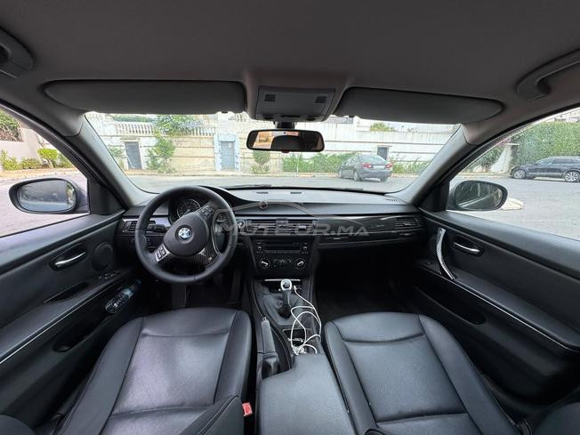 BMW Série 320i Essence Manuelle 2010