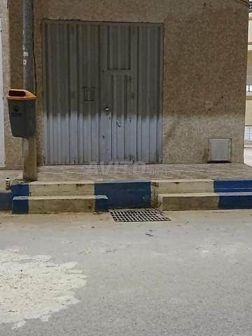 محل للكراء لمدة ستة أشهر أو عام