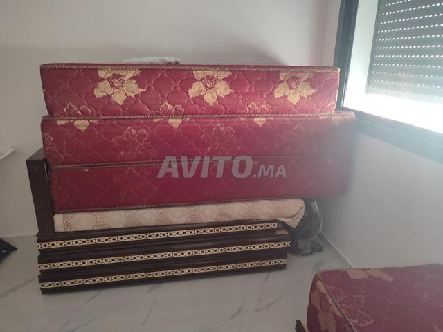 Bancs en bois et polyester à vendre - 5 pièces - 2