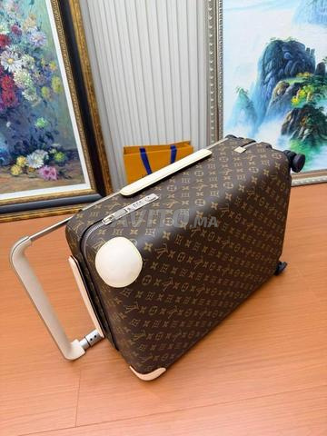 Valise Louis Vuitton Monogram en Cuir LV8070