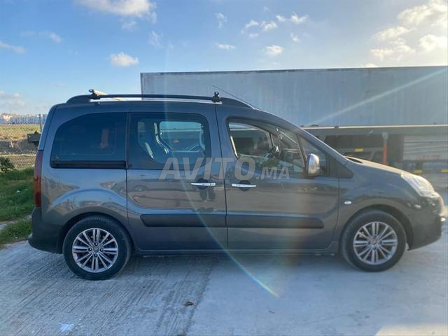 Citroën Berlingo Diesel Manuelle 2017 à Tanger - 2