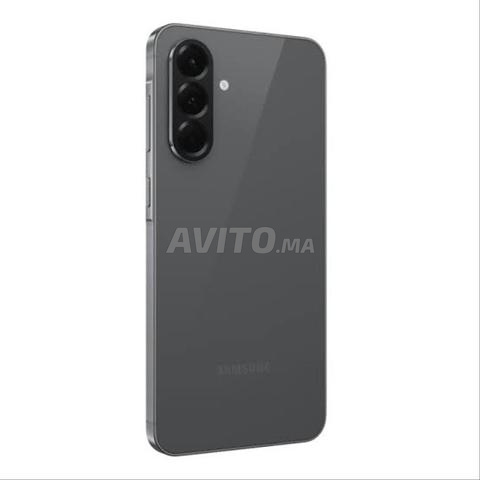 Samsung Galaxy A56 12GB RAM 256GB - 2