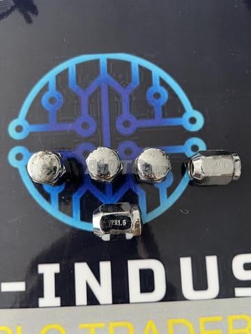 5 écrous chromés Toyota 12*1,5