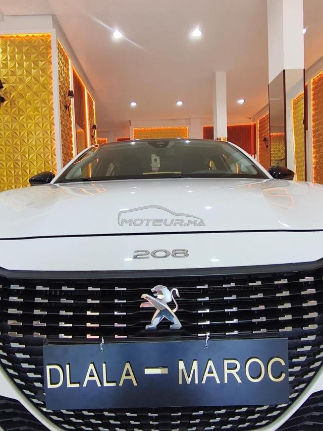 Peugeot 208 Diesel Manuelle 2023 à Kénitra