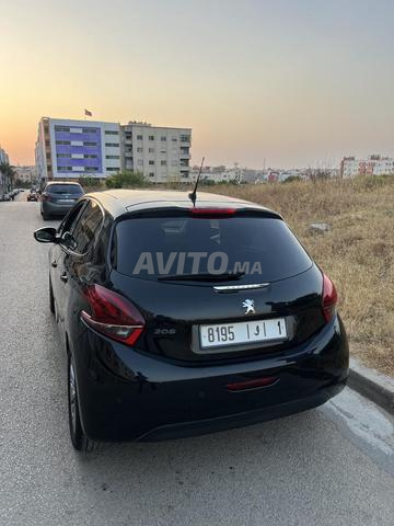 Peugeot 208 White edition full option - 2